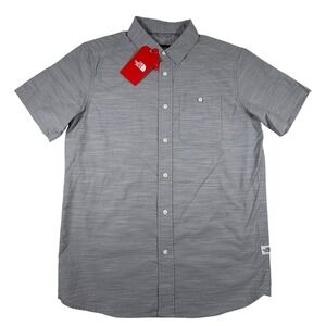 NWT The North Face Mens Size M Button Up Short Sleeve Shirt Grey NF0A3T1J9SJ-M